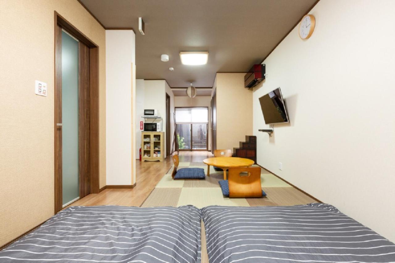 Отель 京町屋楓 Kyomachiya Kaede Киото Экстерьер фото